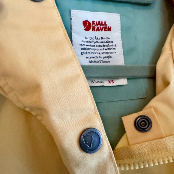 NWOT Pristine Fjällräven Vardag Anorak G-1000 XS ($200 new!!) - Picture 3 of 12